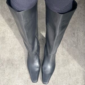Knee high boots. Real leather
